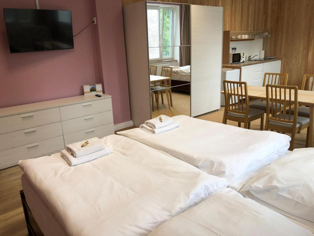Dnm Inn Korycany Zewnętrze zdjęcie