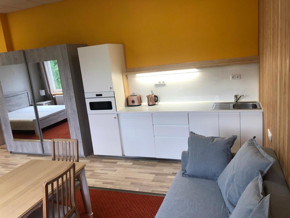 Dnm Inn Korycany Zewnętrze zdjęcie