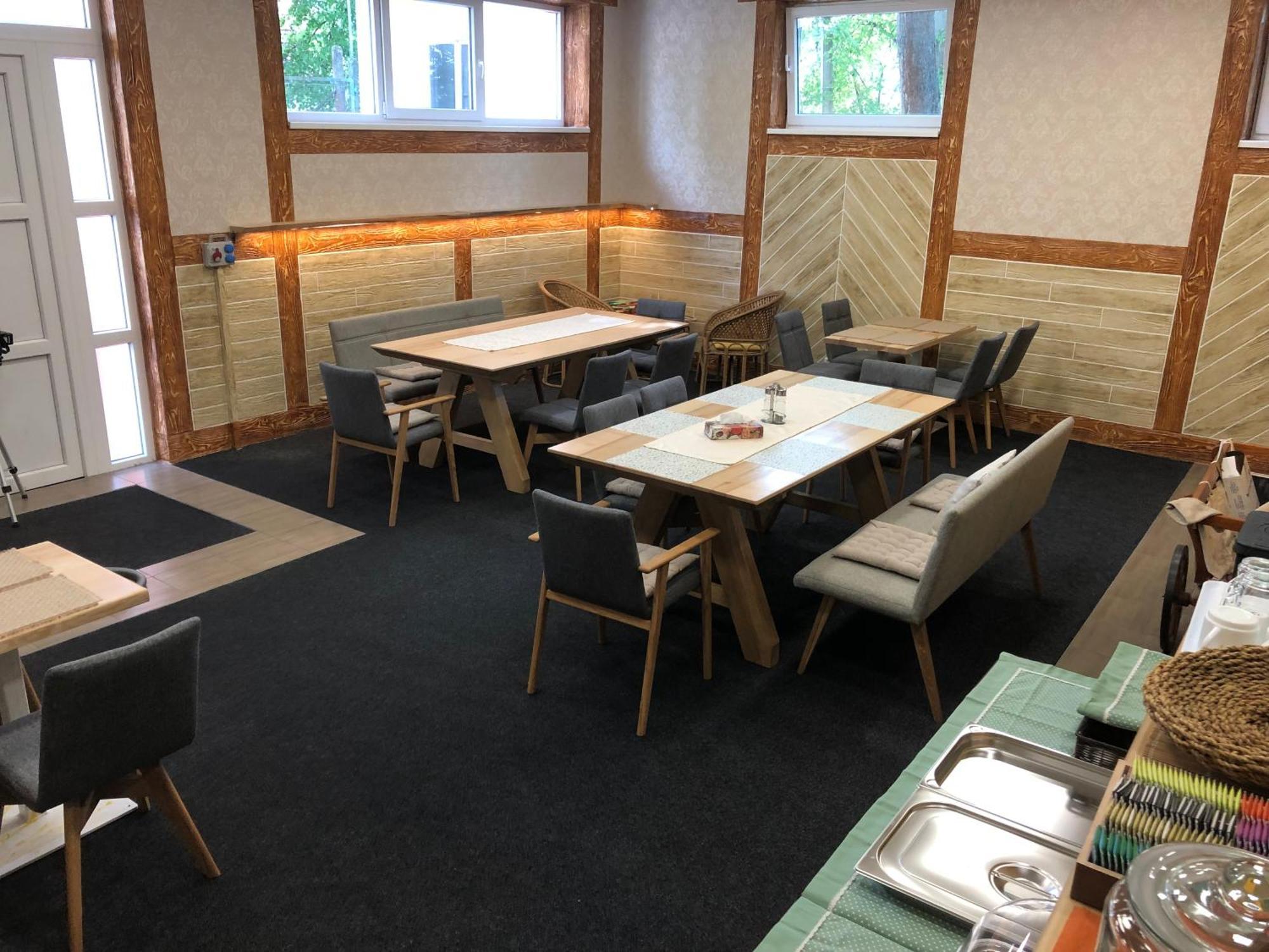 Dnm Inn Korycany Zewnętrze zdjęcie