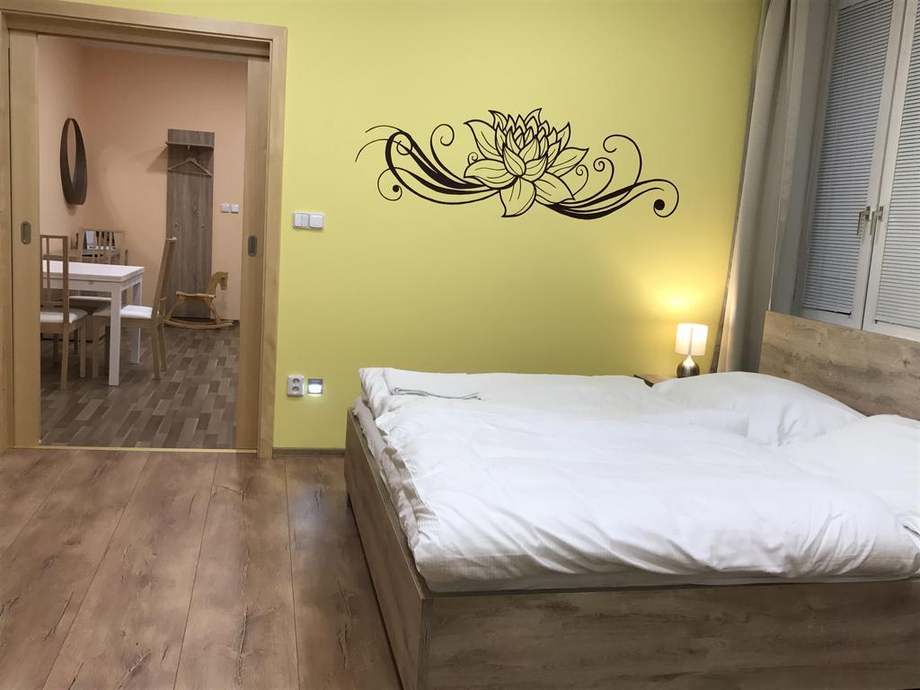 Dnm Inn Korycany Zewnętrze zdjęcie