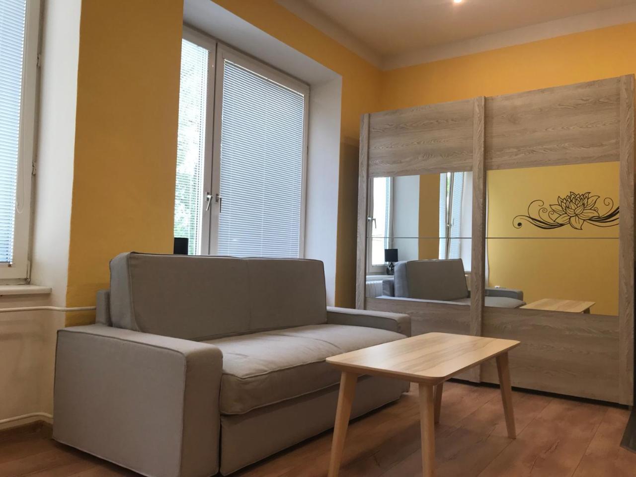 Dnm Inn Korycany Zewnętrze zdjęcie